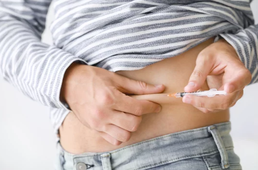 patient completing online consultation for at-home glutathione injection program